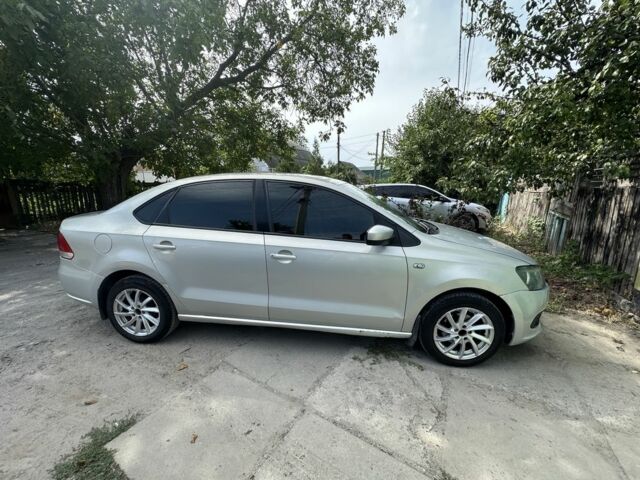 Сірий Фольксваген Поло, об'ємом двигуна 1.6 л та пробігом 300 тис. км за 5100 $, фото 1 на Automoto.ua