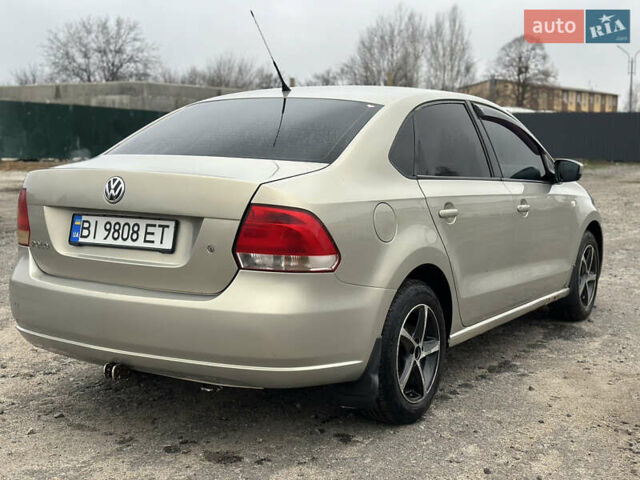 Серый Фольксваген Поло, объемом двигателя 1.6 л и пробегом 212 тыс. км за 5200 $, фото 4 на Automoto.ua