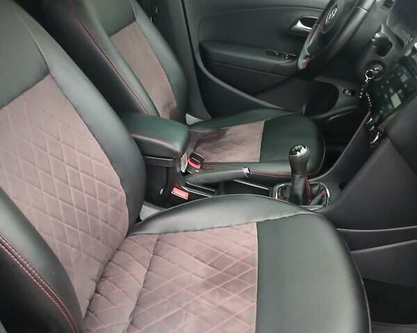 Серый Фольксваген Поло, объемом двигателя 1.6 л и пробегом 203 тыс. км за 6200 $, фото 6 на Automoto.ua