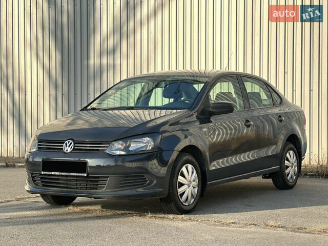 Сірий Фольксваген Поло, об'ємом двигуна 1.6 л та пробігом 197 тис. км за 5800 $, фото 3 на Automoto.ua