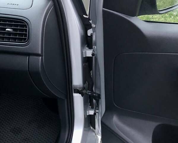 Сірий Фольксваген Поло, об'ємом двигуна 1.6 л та пробігом 236 тис. км за 7000 $, фото 3 на Automoto.ua