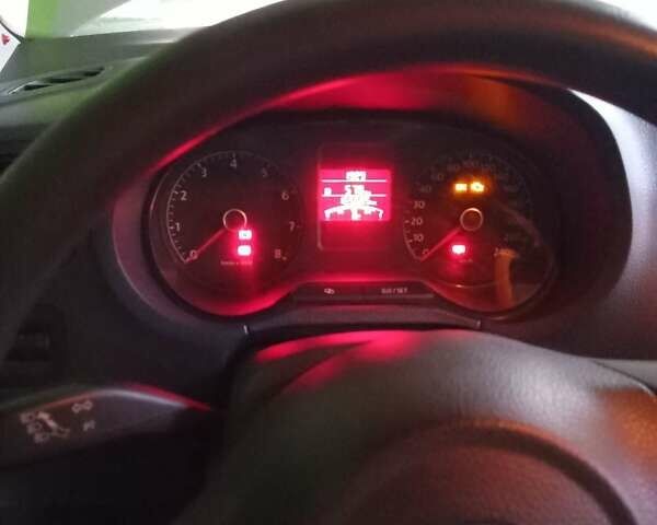 Серый Фольксваген Поло, объемом двигателя 1.6 л и пробегом 160 тыс. км за 6800 $, фото 7 на Automoto.ua