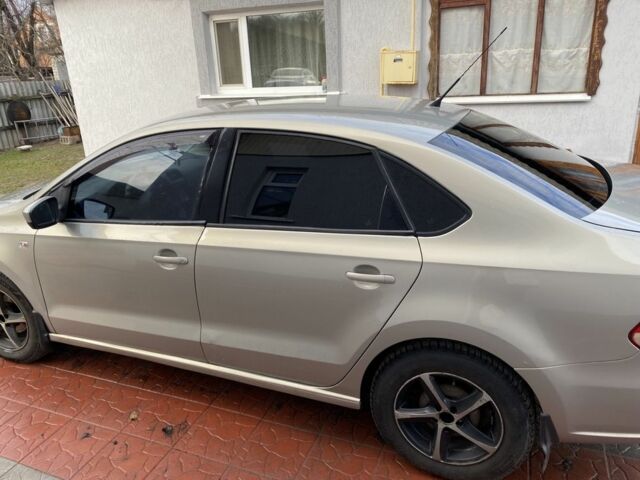 Серый Фольксваген Поло, объемом двигателя 1.6 л и пробегом 227 тыс. км за 4500 $, фото 2 на Automoto.ua