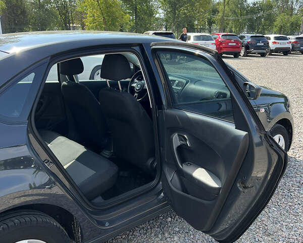 Серый Фольксваген Поло, объемом двигателя 1.6 л и пробегом 198 тыс. км за 7950 $, фото 15 на Automoto.ua