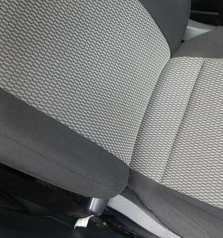 Серый Фольксваген Поло, объемом двигателя 1.6 л и пробегом 200 тыс. км за 4550 $, фото 13 на Automoto.ua