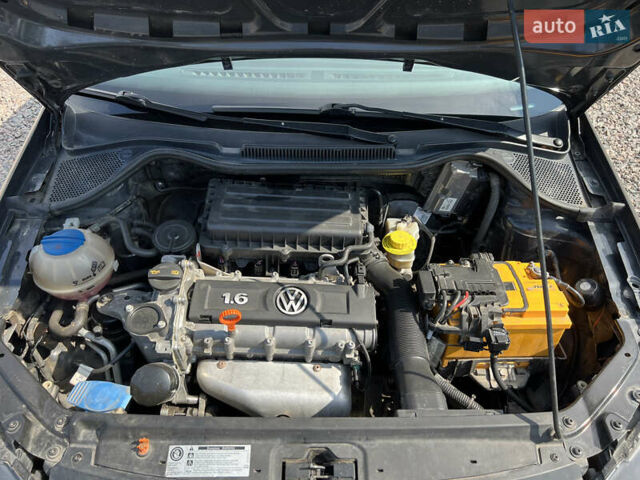 Серый Фольксваген Поло, объемом двигателя 1.6 л и пробегом 198 тыс. км за 7950 $, фото 18 на Automoto.ua