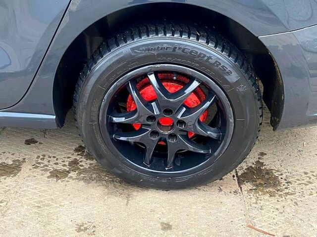 Сірий Фольксваген Поло, об'ємом двигуна 1.6 л та пробігом 227 тис. км за 5100 $, фото 4 на Automoto.ua