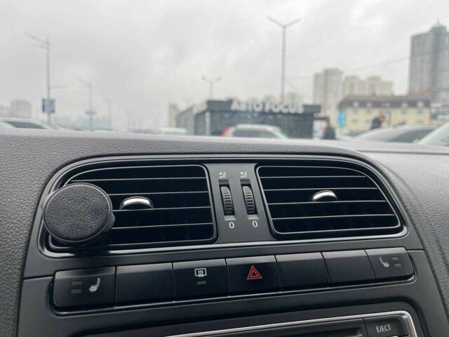 Серый Фольксваген Поло, объемом двигателя 1.6 л и пробегом 166 тыс. км за 8490 $, фото 20 на Automoto.ua