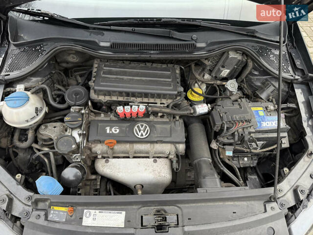 Серый Фольксваген Поло, объемом двигателя 1.6 л и пробегом 230 тыс. км за 6200 $, фото 17 на Automoto.ua