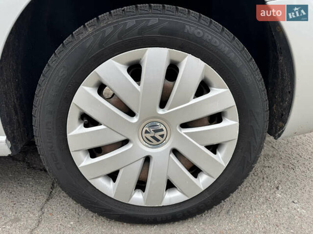 Серый Фольксваген Поло, объемом двигателя 1.6 л и пробегом 195 тыс. км за 8400 $, фото 12 на Automoto.ua