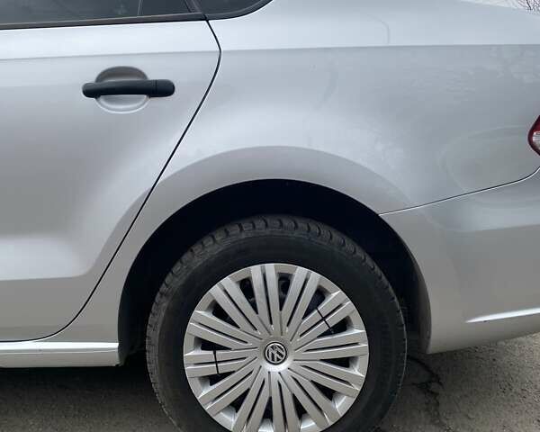 Серый Фольксваген Поло, объемом двигателя 1.6 л и пробегом 122 тыс. км за 7300 $, фото 6 на Automoto.ua