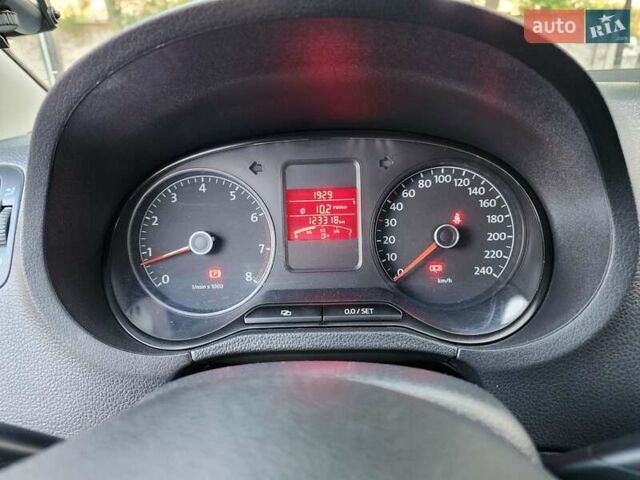 Серый Фольксваген Поло, объемом двигателя 1.6 л и пробегом 123 тыс. км за 7000 $, фото 5 на Automoto.ua