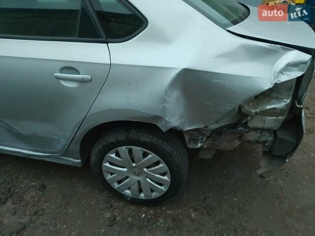 Серый Фольксваген Поло, объемом двигателя 1.6 л и пробегом 114 тыс. км за 3900 $, фото 21 на Automoto.ua