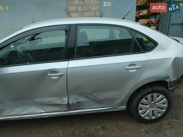 Серый Фольксваген Поло, объемом двигателя 1.6 л и пробегом 114 тыс. км за 3900 $, фото 11 на Automoto.ua