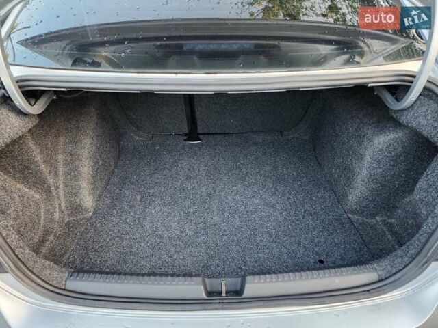 Серый Фольксваген Поло, объемом двигателя 1.6 л и пробегом 123 тыс. км за 7000 $, фото 12 на Automoto.ua