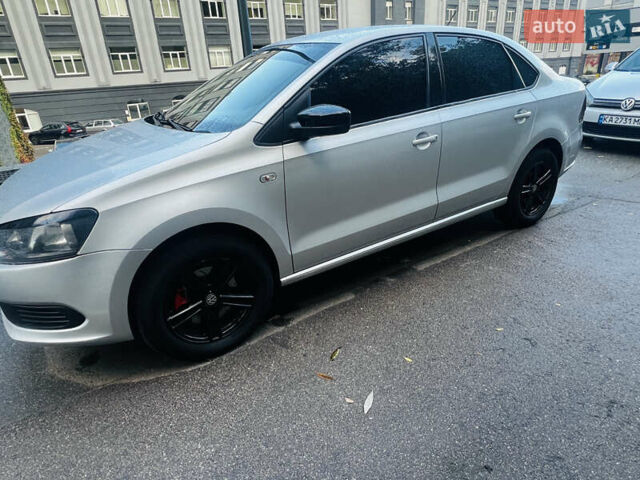 Серый Фольксваген Поло, объемом двигателя 1.6 л и пробегом 319 тыс. км за 5000 $, фото 4 на Automoto.ua