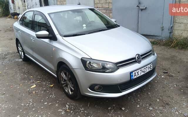 Серый Фольксваген Поло, объемом двигателя 1.6 л и пробегом 113 тыс. км за 7400 $, фото 2 на Automoto.ua