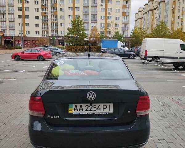 Серый Фольксваген Поло, объемом двигателя 1.6 л и пробегом 207 тыс. км за 7800 $, фото 7 на Automoto.ua
