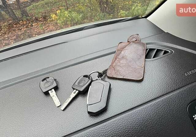 Серый Фольксваген Поло, объемом двигателя 1.6 л и пробегом 148 тыс. км за 8400 $, фото 14 на Automoto.ua