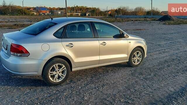 Серый Фольксваген Поло, объемом двигателя 1.6 л и пробегом 270 тыс. км за 6200 $, фото 5 на Automoto.ua