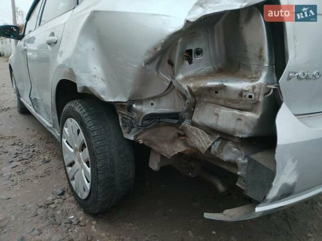 Серый Фольксваген Поло, объемом двигателя 1.6 л и пробегом 114 тыс. км за 3900 $, фото 13 на Automoto.ua