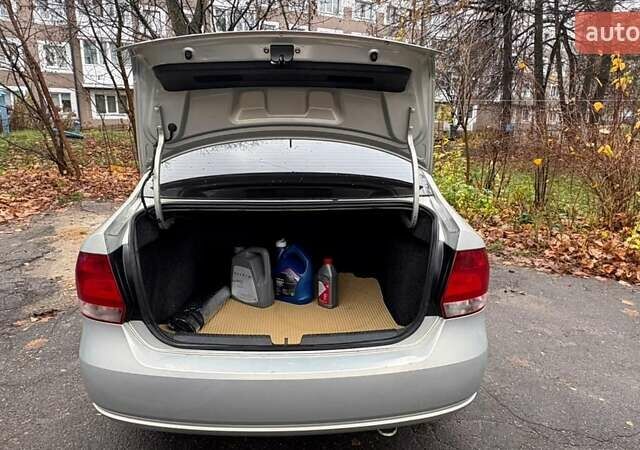 Серый Фольксваген Поло, объемом двигателя 1.6 л и пробегом 148 тыс. км за 8400 $, фото 9 на Automoto.ua