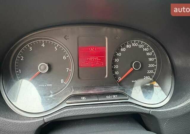 Серый Фольксваген Поло, объемом двигателя 1.6 л и пробегом 148 тыс. км за 8400 $, фото 2 на Automoto.ua