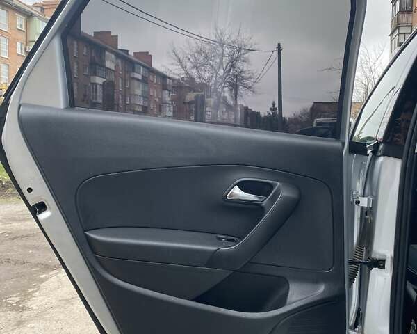 Серый Фольксваген Поло, объемом двигателя 1.6 л и пробегом 122 тыс. км за 7300 $, фото 15 на Automoto.ua