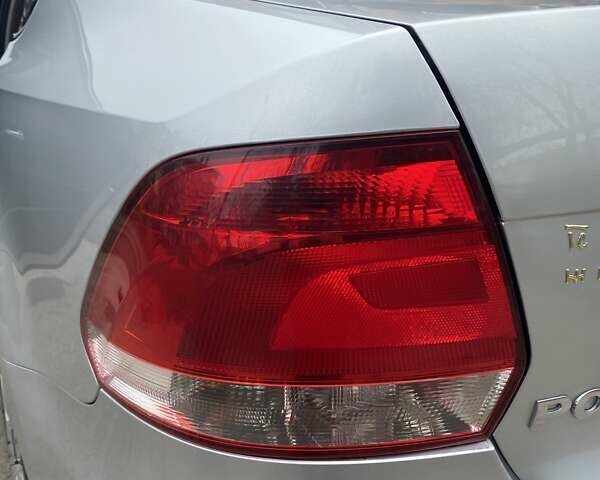 Серый Фольксваген Поло, объемом двигателя 1.6 л и пробегом 122 тыс. км за 7300 $, фото 5 на Automoto.ua