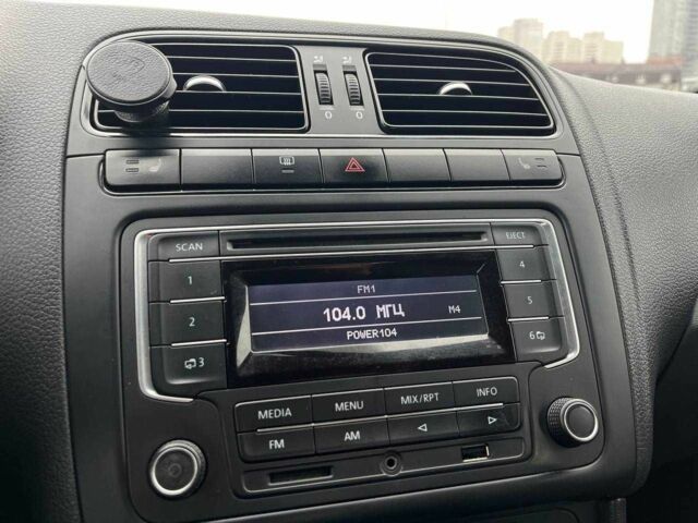 Серый Фольксваген Поло, объемом двигателя 1.6 л и пробегом 166 тыс. км за 8490 $, фото 21 на Automoto.ua