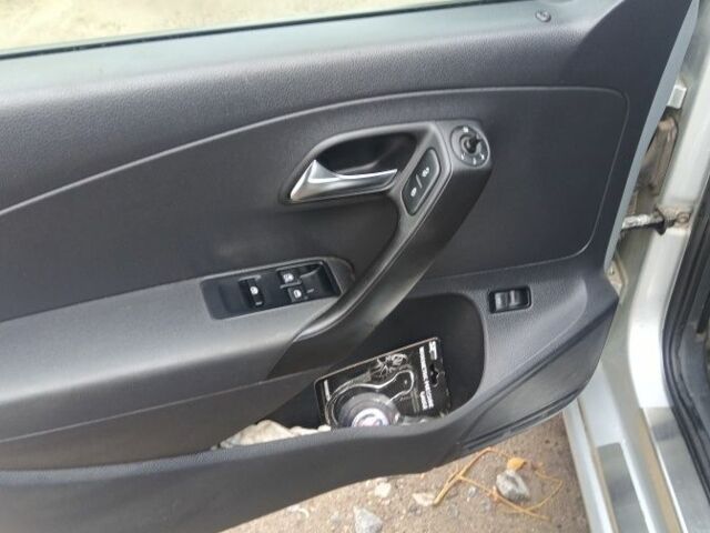 Сірий Фольксваген Поло, об'ємом двигуна 1.6 л та пробігом 124 тис. км за 7300 $, фото 15 на Automoto.ua