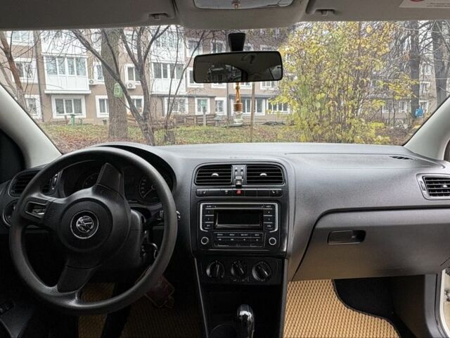 Серый Фольксваген Поло, объемом двигателя 1.6 л и пробегом 148 тыс. км за 8400 $, фото 5 на Automoto.ua