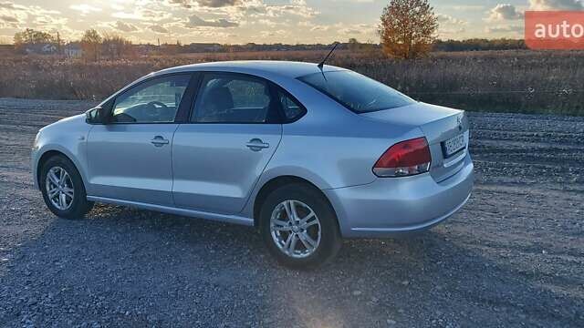 Серый Фольксваген Поло, объемом двигателя 1.6 л и пробегом 270 тыс. км за 6200 $, фото 2 на Automoto.ua
