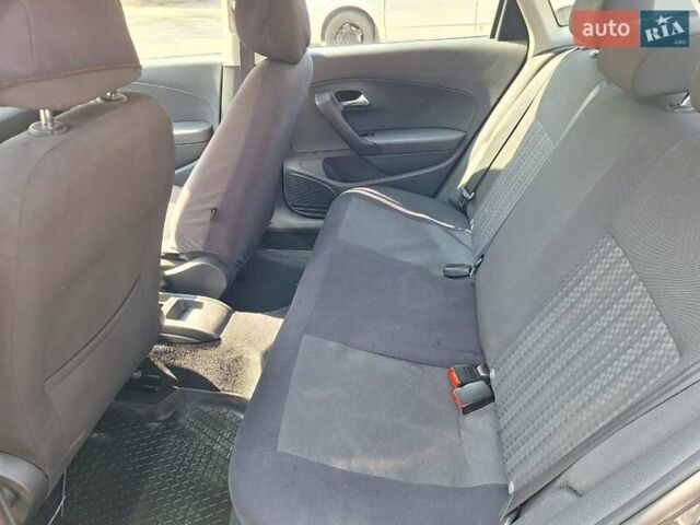Сірий Фольксваген Поло, об'ємом двигуна 1.6 л та пробігом 335 тис. км за 7700 $, фото 14 на Automoto.ua
