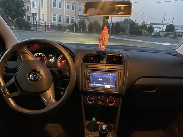 Сірий Фольксваген Поло, об'ємом двигуна 1.6 л та пробігом 170 тис. км за 7500 $, фото 8 на Automoto.ua