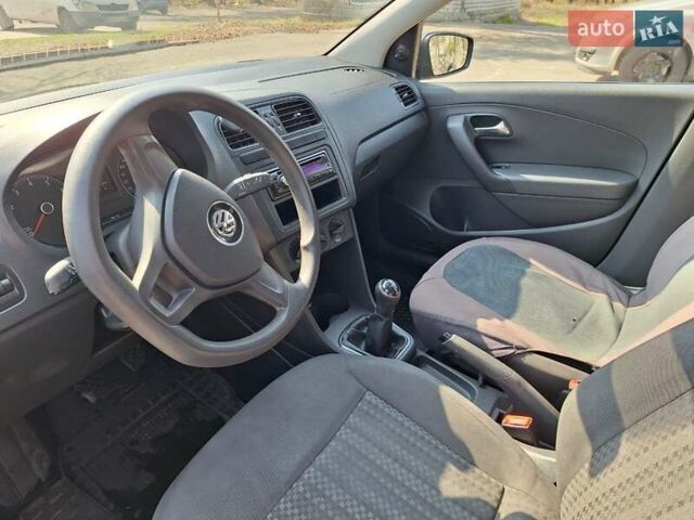 Сірий Фольксваген Поло, об'ємом двигуна 1.6 л та пробігом 335 тис. км за 7700 $, фото 11 на Automoto.ua