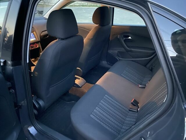 Сірий Фольксваген Поло, об'ємом двигуна 1.6 л та пробігом 170 тис. км за 7500 $, фото 9 на Automoto.ua