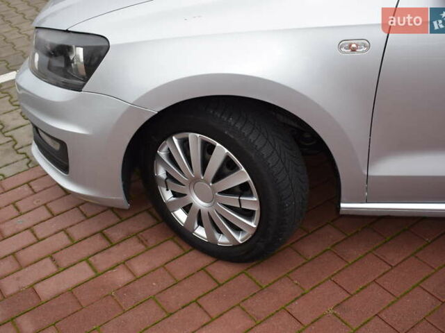 Сірий Фольксваген Поло, об'ємом двигуна 1.39 л та пробігом 156 тис. км за 9800 $, фото 15 на Automoto.ua