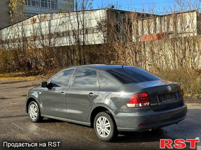 Сірий Фольксваген Поло, об'ємом двигуна 1.6 л та пробігом 83 тис. км за 8900 $, фото 3 на Automoto.ua