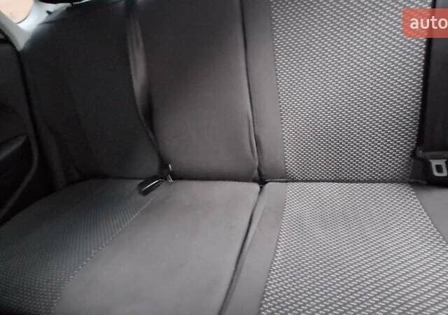 Серый Фольксваген Поло, объемом двигателя 1.4 л и пробегом 82 тыс. км за 10000 $, фото 11 на Automoto.ua