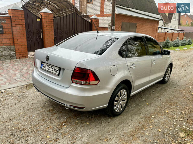 Сірий Фольксваген Поло, об'ємом двигуна 1.4 л та пробігом 113 тис. км за 10600 $, фото 5 на Automoto.ua