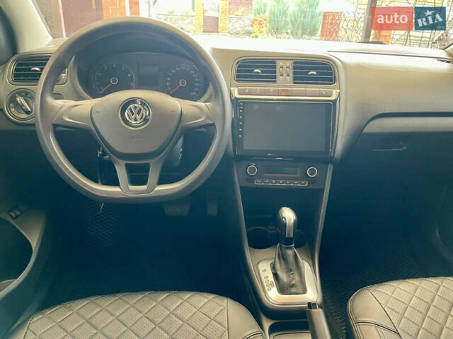 Сірий Фольксваген Поло, об'ємом двигуна 1.4 л та пробігом 115 тис. км за 10600 $, фото 10 на Automoto.ua