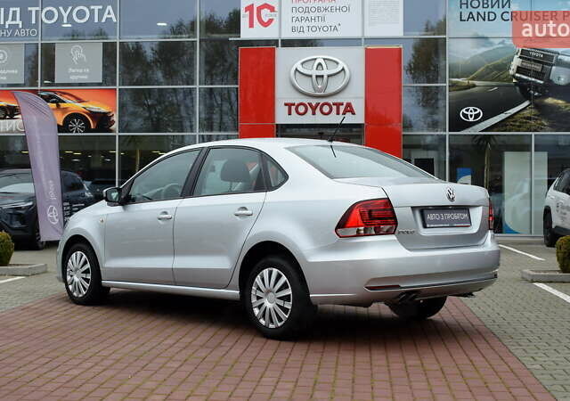 Сірий Фольксваген Поло, об'ємом двигуна 1.39 л та пробігом 156 тис. км за 9800 $, фото 1 на Automoto.ua