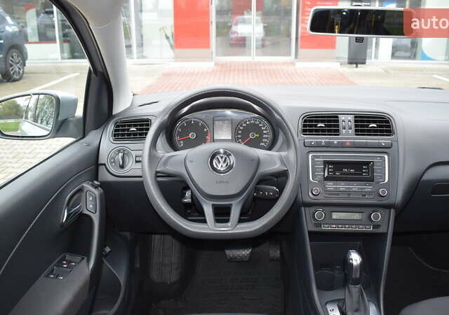 Сірий Фольксваген Поло, об'ємом двигуна 1.39 л та пробігом 156 тис. км за 9800 $, фото 8 на Automoto.ua