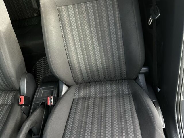 Серый Фольксваген Поло, объемом двигателя 1.6 л и пробегом 83 тыс. км за 8900 $, фото 10 на Automoto.ua