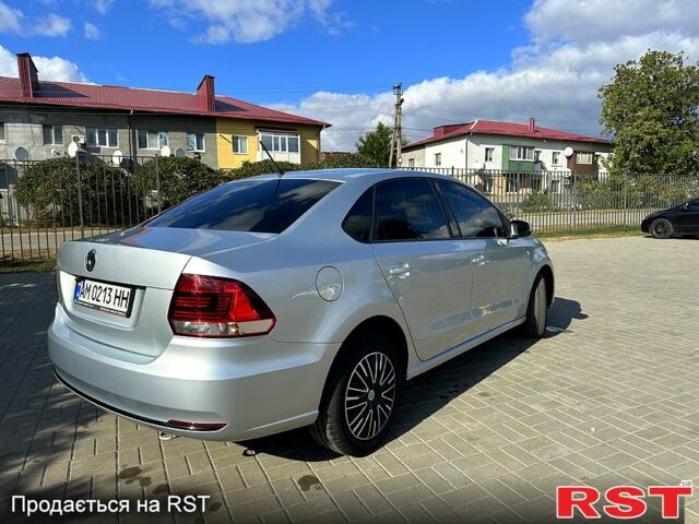 Сірий Фольксваген Поло, об'ємом двигуна 1.4 л та пробігом 111 тис. км за 8850 $, фото 3 на Automoto.ua