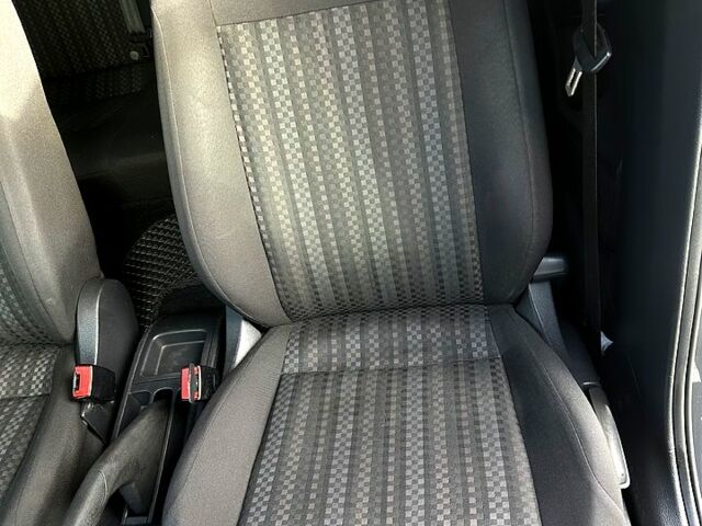 Серый Фольксваген Поло, объемом двигателя 1.6 л и пробегом 83 тыс. км за 8900 $, фото 6 на Automoto.ua