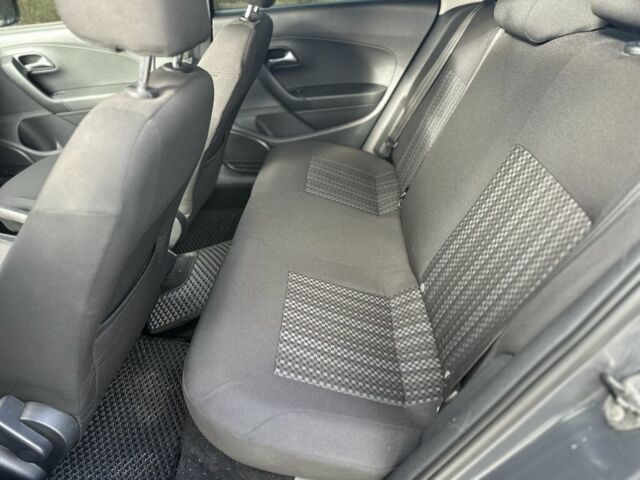 Серый Фольксваген Поло, объемом двигателя 1.6 л и пробегом 83 тыс. км за 8900 $, фото 13 на Automoto.ua