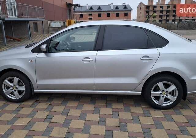 Серый Фольксваген Поло, объемом двигателя 1.4 л и пробегом 82 тыс. км за 10000 $, фото 7 на Automoto.ua