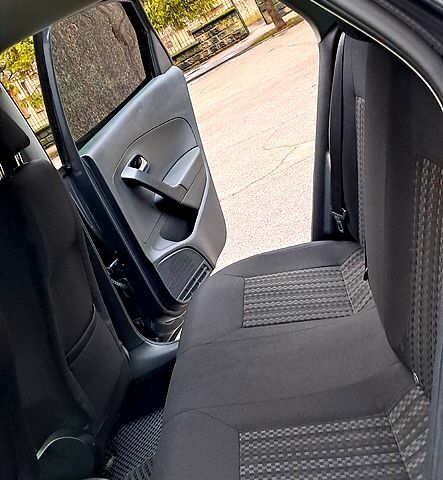Сірий Фольксваген Поло, об'ємом двигуна 1.6 л та пробігом 83 тис. км за 8900 $, фото 12 на Automoto.ua